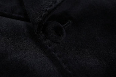 Black Velvet Tuxedo Jacket – Inspired by Men's Modern Suits for Wedding Plus Size